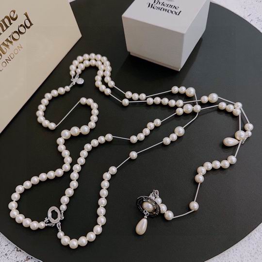 Vivienne Westwood necklace 11lyh18